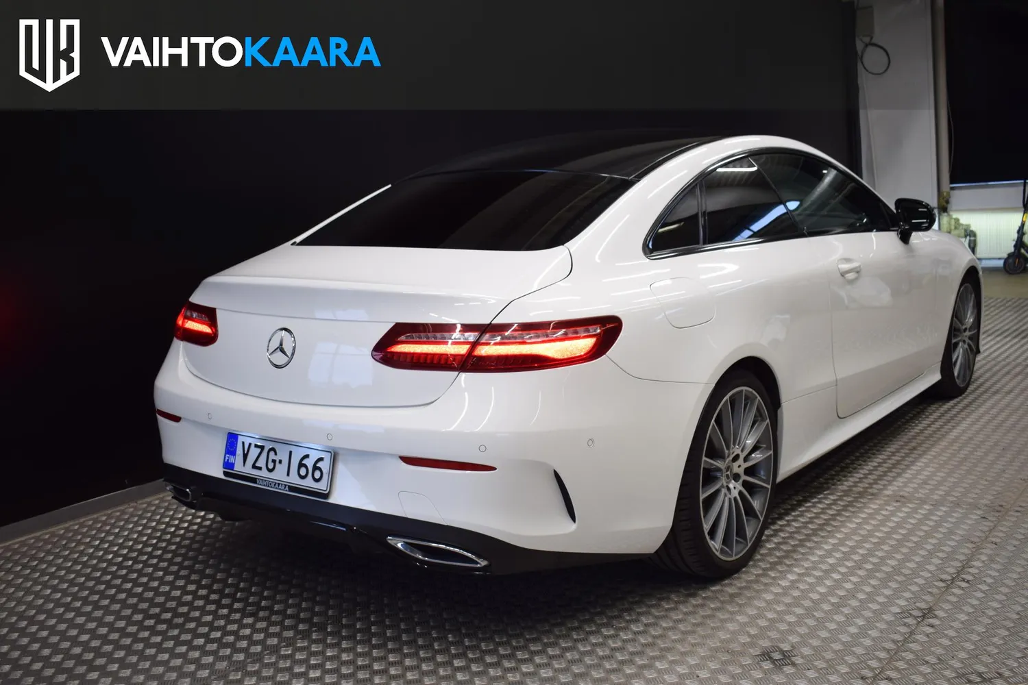 Mercedes-Benz E 2017, bild 7/25