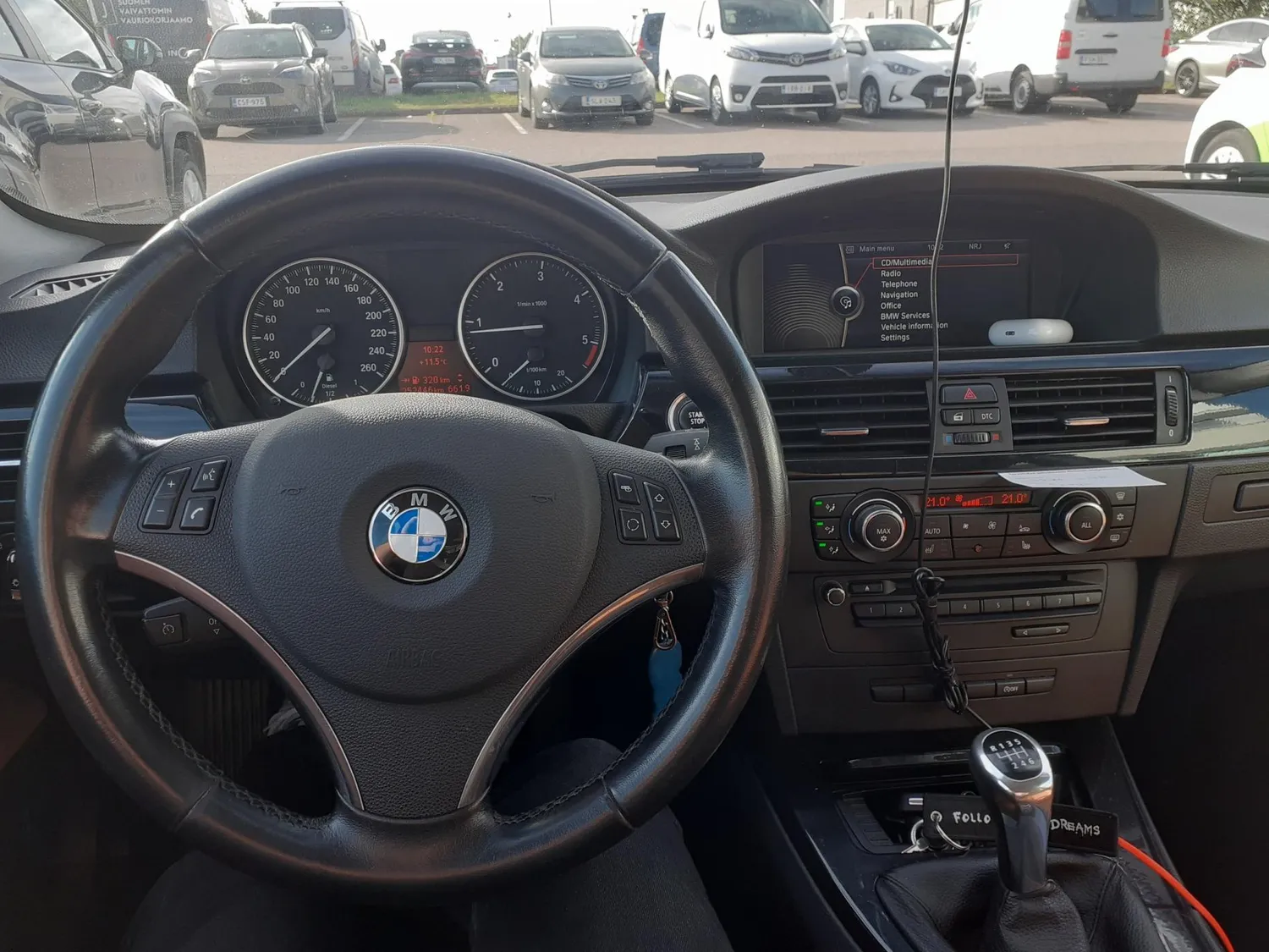 BMW 320 2012, kuva 6/7