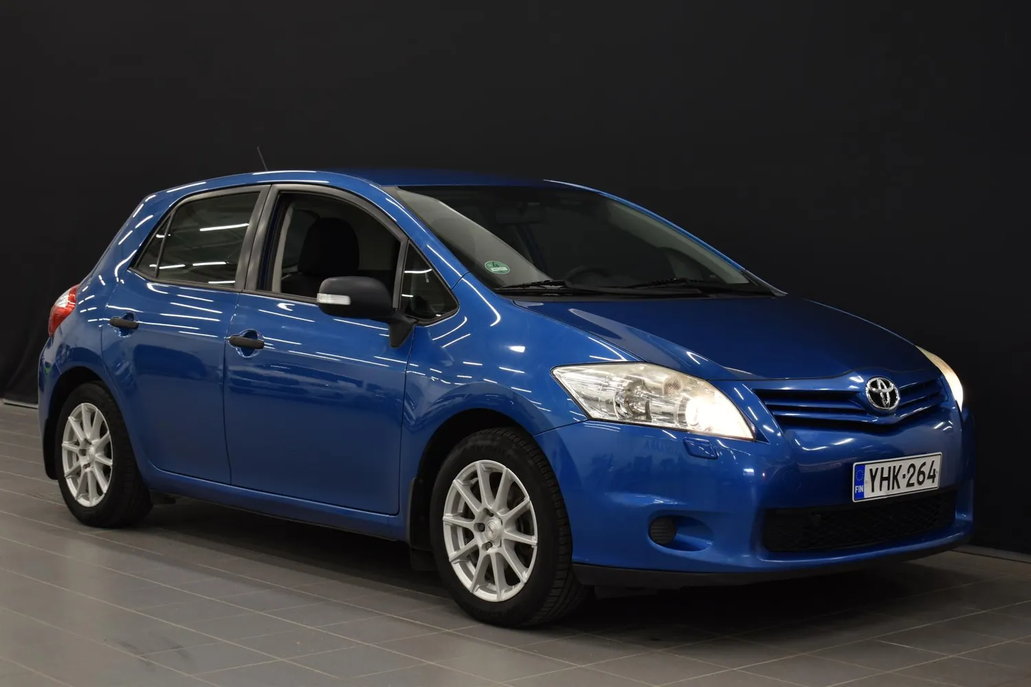 Toyota Auris 2011, bild 6/20