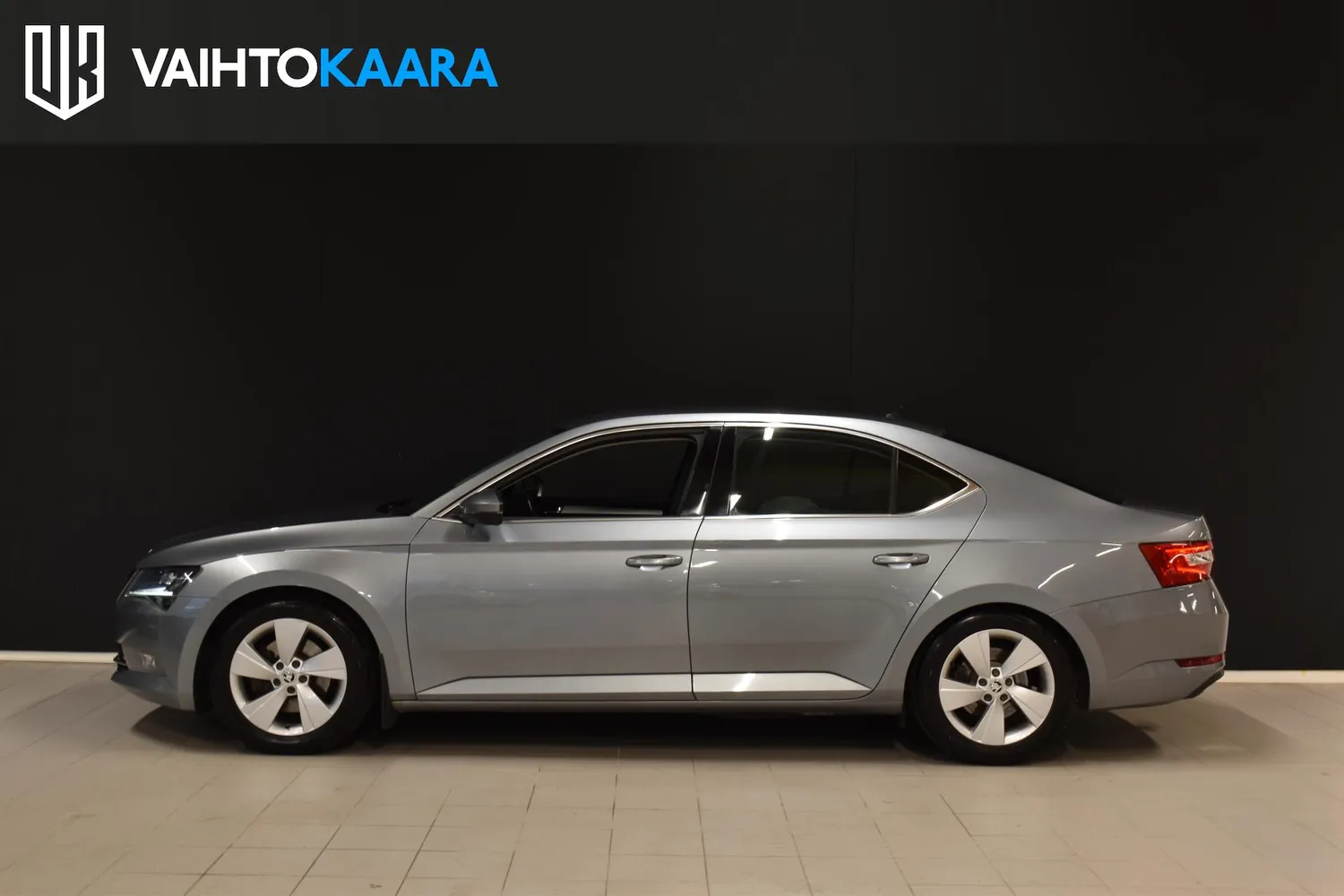 Skoda Superb 2,0 TDI 150 Ambition 2015, bild 3/23
