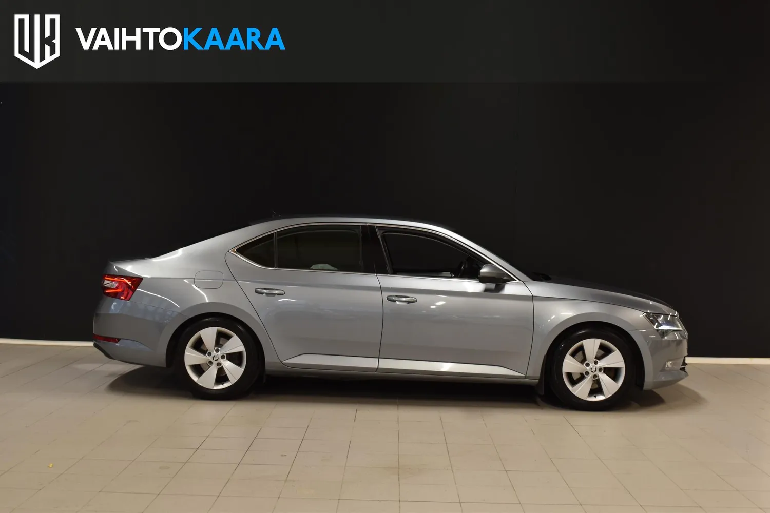 Skoda Superb 2,0 TDI 150 Ambition 2015, bild 7/23