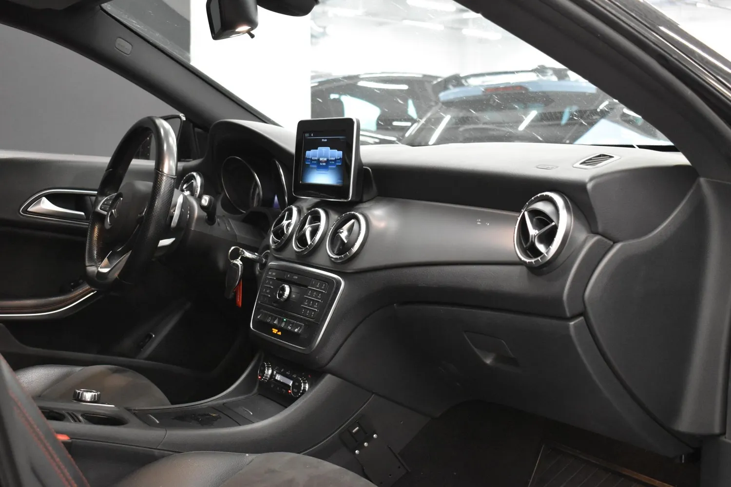Mercedes-Benz CLA 2015, photo 7/20