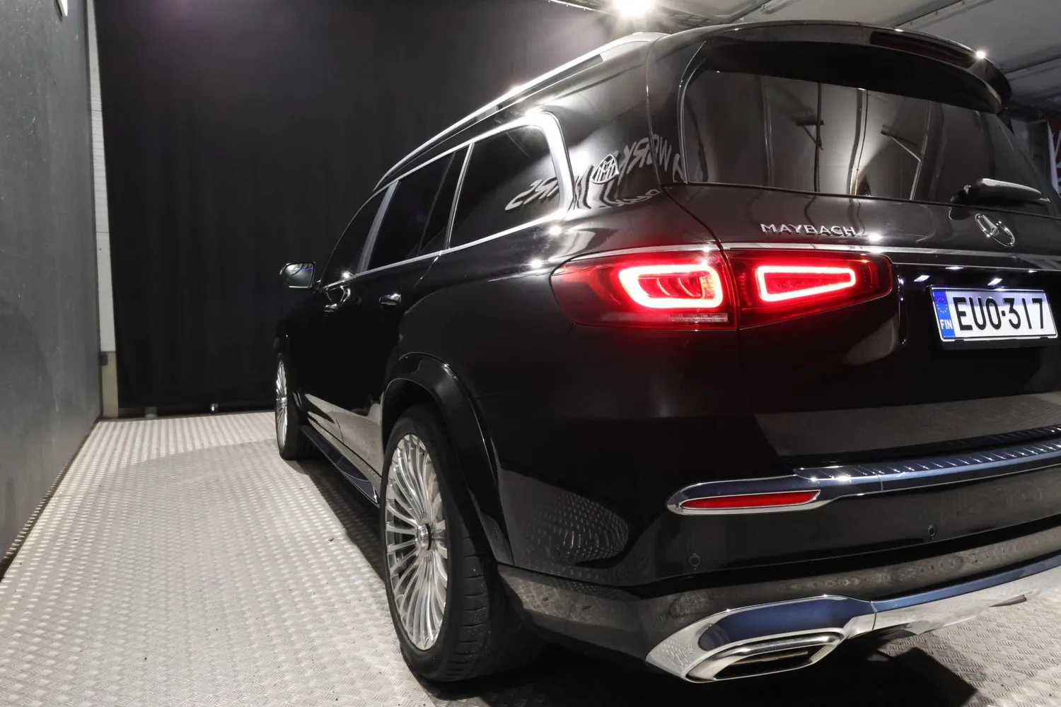 Mercedes-Benz GLS 2023, photo 7/78