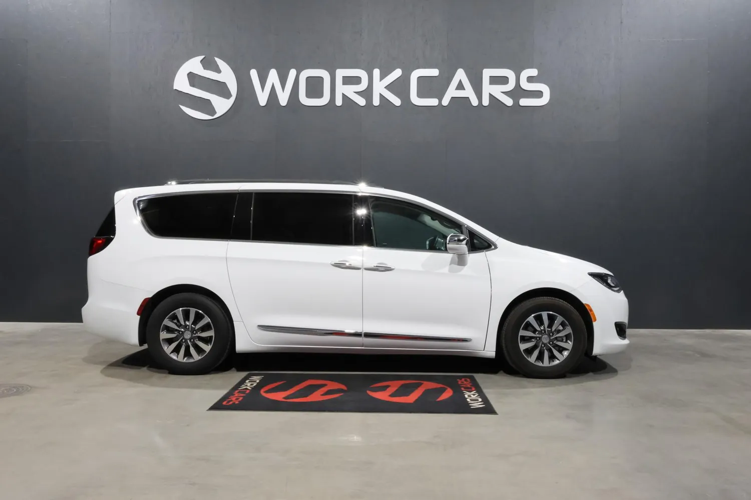Chrysler Pacifica 2020, kuva 2/19