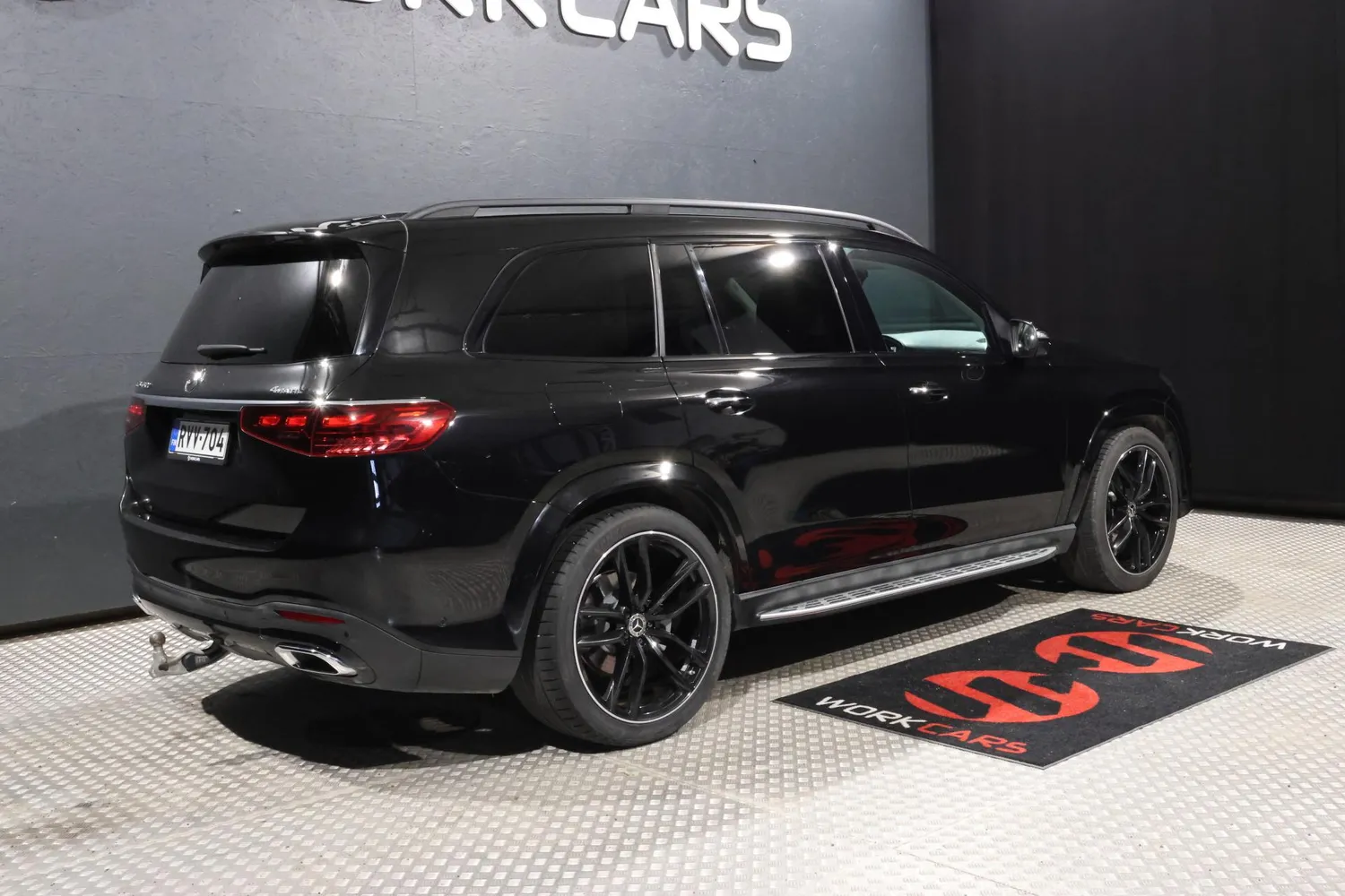 Mercedes-Benz GLS 2024, photo 4/46