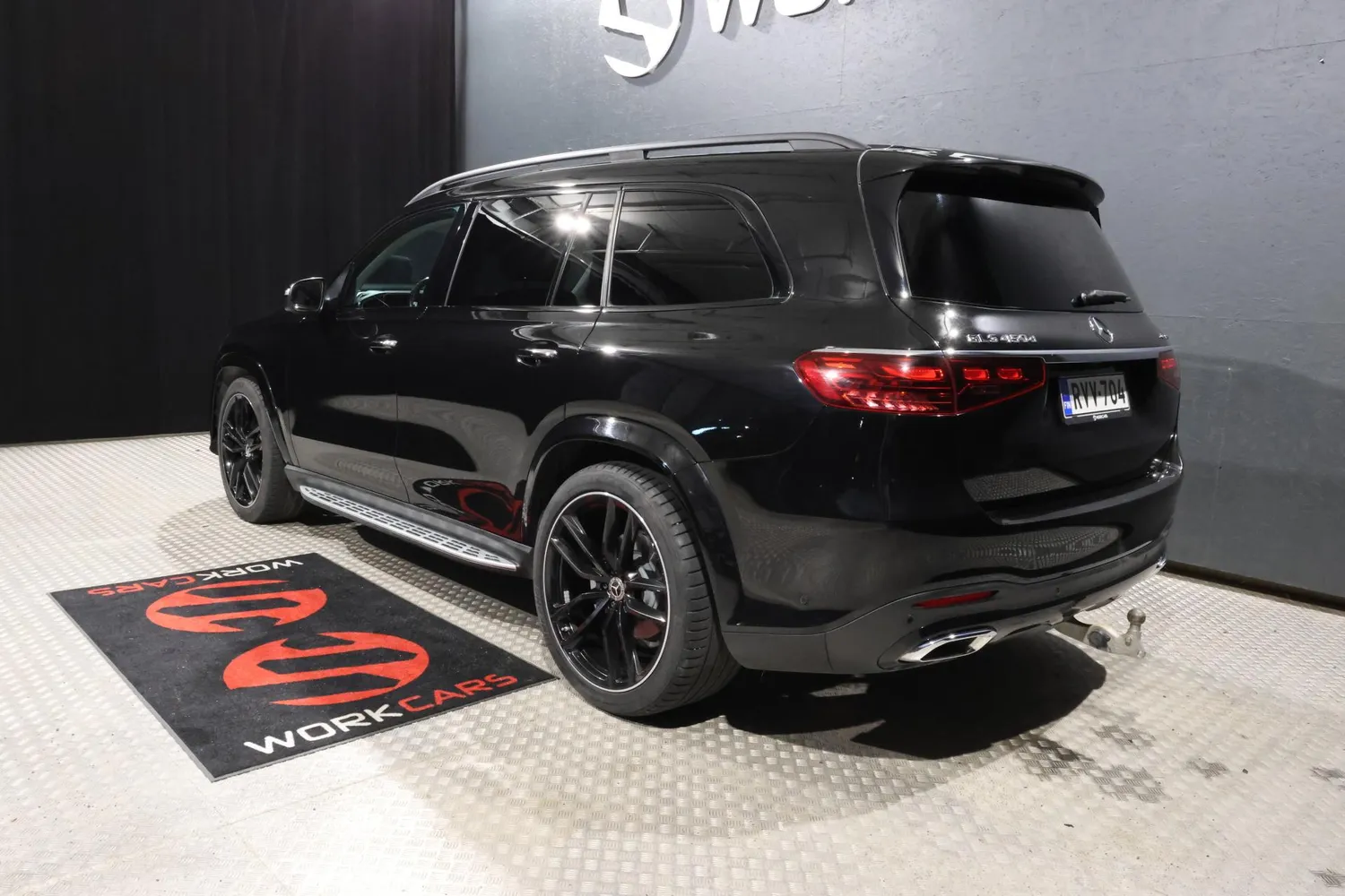 Mercedes-Benz GLS 2024, photo 7/46
