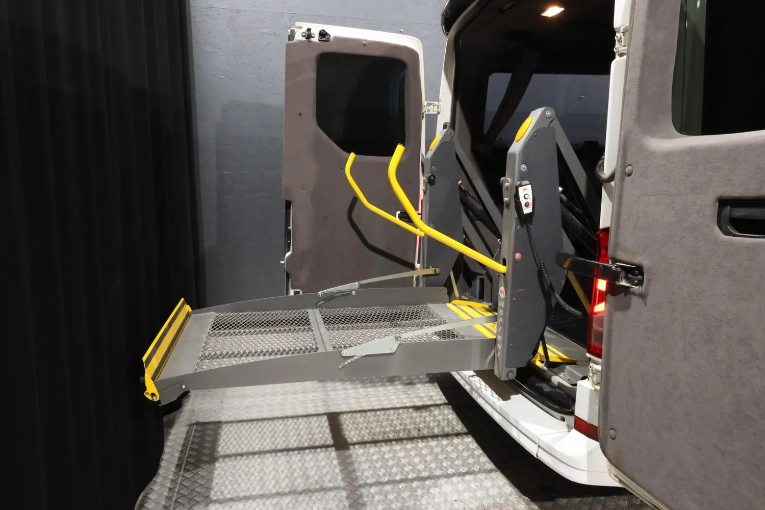 Volkswagen Crafter 2.0l 130kW Automaatti 2020, bild 7/22