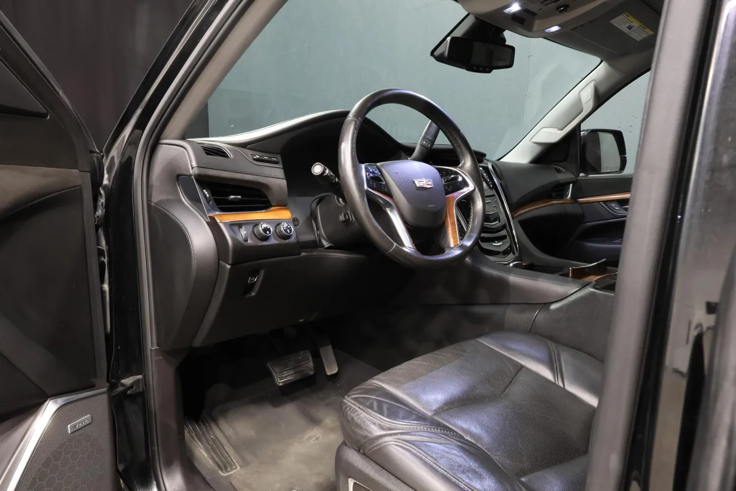 Cadillac Escalade Korkotarjous 2016, kuva 7/23